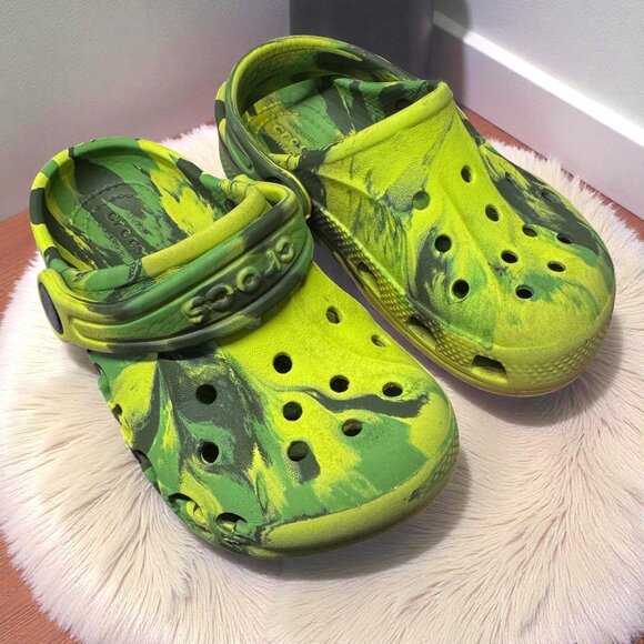 Crocs Kids Green Marble Tie Dye Clogs Size C 9 Boys Shoes - Picture 1 of 5